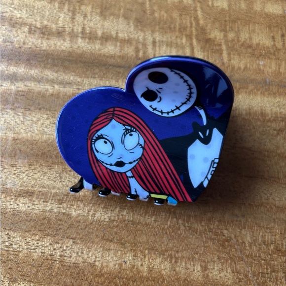 Disney Accessories - Heart-Shaped Disney Nightmare Before Christmas Claw Clip